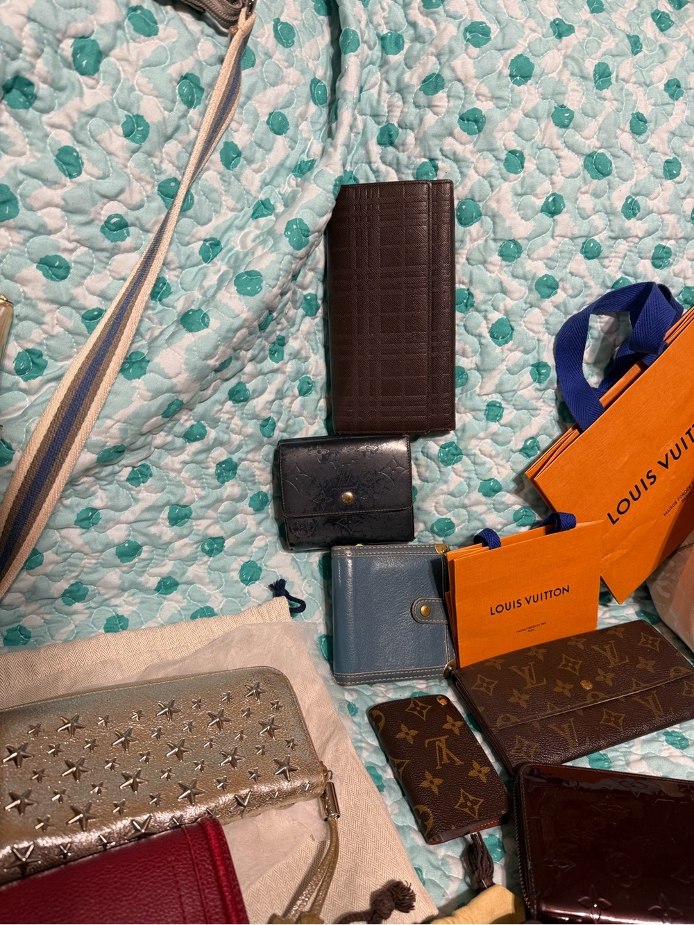 Designer lot! Louis Vuitton, Prada, Chanel, Burberry, Ferragamo, jimmy Choo + - Picture 9 of 13